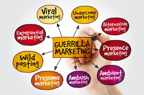 Guerilla marketing využívá kreativní, překvapivé či virální taktiky, aby upoutal pozornost veřejnosti a zvýšil povědomí o značce či produktu