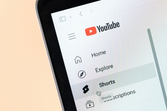 YouTube Shorts 